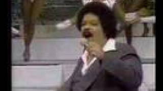 Tim Maia canta quotAcenda o Farolquot  1978 [upl. by Anilegna]