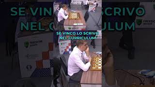 Magnus Carlsen arriva alla scacchiera con 30 secondi sull’orologio 😱 scacchi chess magnuscarlsen [upl. by Anivid]