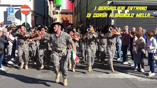 I BERSAGLIERI ENTRANO DI CORSA A SUONO DI FANFARA NELLA PIAZZA CENTRALE DI BAGNOLO MELLA [upl. by Sadler]