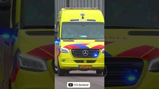 Ambulance 15114 met een TE SNELLE SIRENE naar een melding ytshorts ambulance medical siren [upl. by Eyllek]