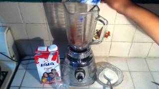 Batido de chocolate  una receta [upl. by Eissalc827]