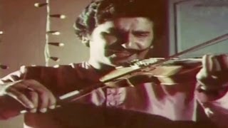 Manjil Mungi Vaarmathi Vannu  Soundarya Pinakkam  Malayalam Film Song [upl. by Christal]