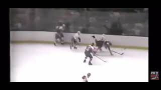 Bryan Trottier SUBMARINES Scott Stevens Game 4 ‘85 Playoffs Capitals at Islanders [upl. by Cromwell97]