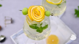 Limoncello Spritz mit Zitronenblume als Deko [upl. by Louis]