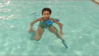 Aqua instructor tip 89 single dumbbell deep jogging [upl. by Kenric]