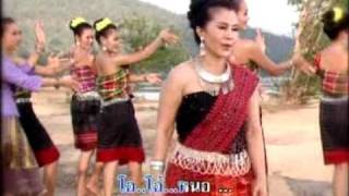 เพลง อีสานบ้านเฮา Mon rak mae nam moon [upl. by Bourke]