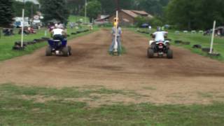 660 Yamaha Raptor vs 07 Polaris Predator 500 [upl. by Beare349]