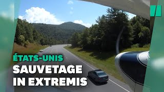 Cet atterrissage durgence dun avion sur une autoroute aurait pu vraiment mal tourner [upl. by Bruni331]