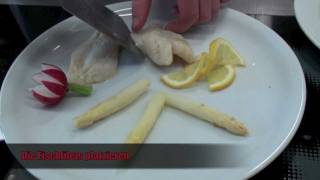 Pochierte St Petersfischfilets an Weissweinsauce FULL HD [upl. by Adnilre536]