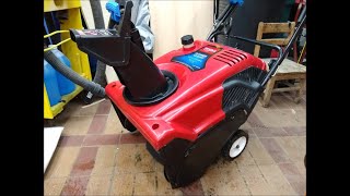 Toro  21quot 53 cm Power Clear® 721 E Snow Blower [upl. by Yrreiht]