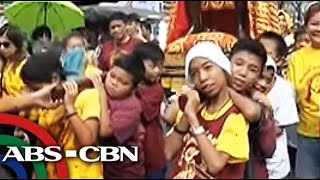 TV Patrol Mga batang deboto sumabak din sa Traslacion [upl. by Leake]