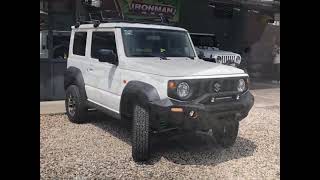 Suzuki Jimny con algunos accesorios de nuestra marca Ironman4x4 [upl. by Yrrej]