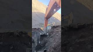 Operating heavy duty excavator jcb excavator [upl. by Ardnot]