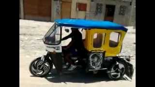 recien aprendiendo a manejar mototaxi XD [upl. by Nemaj96]