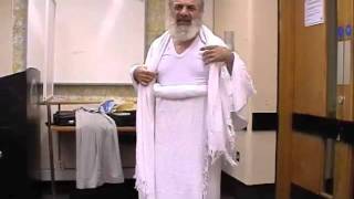 How to Wear Ihram  2 [upl. by Monroe30]