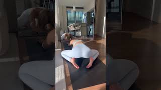 😍 Yoga With Anna 😍 Relaxing Yoga Flow with Friends 🧘‍♀️👍📨 Deep Stretch amp Relaxation yoga shorts [upl. by Stralka]