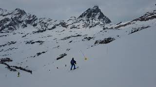 Klein Matterhorn 3820 m to BreuilCervinia 2050 m skiing the Theodul Glacier amp Pista Ventina [upl. by Ofloda279]