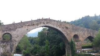 Salto desde el Puente Romano de Cangas de Onismp4 [upl. by Ycul]