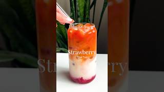 Thai Tea and strawberry is a delicious combo [upl. by Eves]