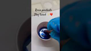 Resin arts 🤩 pendantscraft resinresin jewelleryStay tuned ‼️resin pendant Chasingdreamzz [upl. by Evangelin]