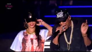 Rihanna ft Jay z Run this town Talk that talk and Umbrella live at Hackney [upl. by Christian]