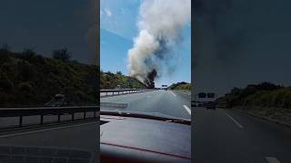 Incendie de voiture sur lautoroute 🔥 [upl. by Yhtorod939]