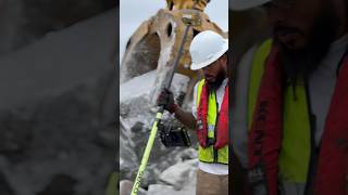 Grapple maneuvering 15ton boulders [upl. by Ocramed]