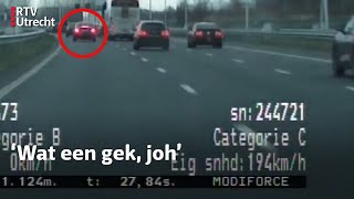 Verkeerspolitie Jaguar en Mercedes misdragen zich  RTV Utrecht [upl. by Nani15]