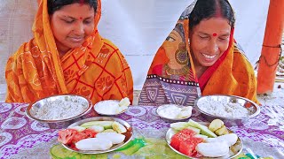 Eating Gobindobhog ChireTok DoiSandeshPaka KolaSoshaTarmujApple Summer Season Eating Show [upl. by Sofko]