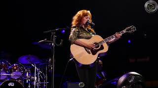 Bonnie Raitt New York Madison Square Garden Sept 25 2019 4K [upl. by Yelloh]