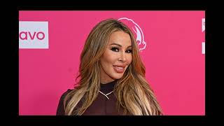 RHOMs Lisa Hochstein breaks silence on if shes getting engaged to Jody Glidden after finalizing di [upl. by Morgan556]