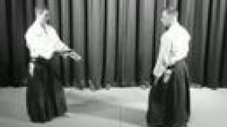 Aikido instruction ryote dori gyaku hanmi tenchi nage [upl. by Andeee]