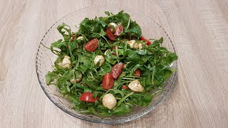 Rucola Salat mit Tomaten amp Mozzarella [upl. by Cristin512]