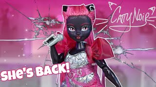 Catty is back Monster High Catty Noir Doll Unboxing  Try On [upl. by Piwowar]