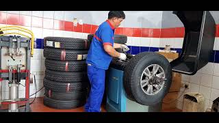 Tyre Fitter Rey De Asis [upl. by Atteynod]