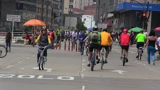 Un día en la ciclovía de Bogotá  Imagen Naranja [upl. by Soma]