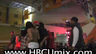 Waka Flocka jumps into the crowd  Fort Valley State Homecoming Concert plus interview [upl. by Tamas]