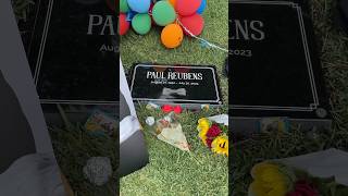 Paul Reubens Grave  PeeWee Herman [upl. by Millwater]