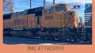 WRFX SD70MAC trails on NS 29G  12th amp Vultee St [upl. by Salome]