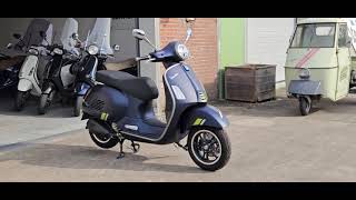 Vespa GTS SuperTech 300 HPE E5 RST Blue Energico Opaco [upl. by Drucy]