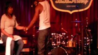 Q Parker of 112 quotU Already Knowquot Live at BB Kings 22011 [upl. by Aklim]