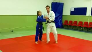 Uki Goshi Floating Hip into Kuzure Kesa Gatame Broken Scarf Hold BJA 3rd Mon amp 6th Kyu syllabus [upl. by Eirok]