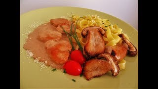 Medaljoni u umaku od gljiva i vrhnjaMedallions with mushroom and cream sauce [upl. by Atiras311]