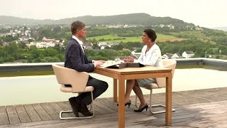 ZDF Sommerinterview mit Sahra Wagenknecht am 24072016 [upl. by Fallon278]