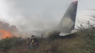 Passengers capture dramatic footage of Aeroméxico plane crash [upl. by Samul]