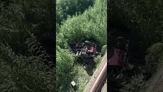 Mezzo della forestale precipita da viadotto muore operaio sicilia incidente [upl. by Tdnerb]