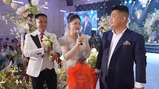 NHÀ HÀNG SAPA TV  VỢ CHỒNG ANH HẢI SAPA TV BẤT NGỜ NHẬN QUÀ KHỦNG Ở ĐÁM CƯỚI PHẠM DŨNG PHAN DIỄM [upl. by Yenruoc45]