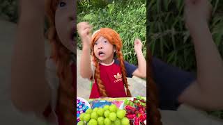 🍇🍉 what did the hydraulic press do to my grapes 😱🔨 hydraulic press satisfying fun shorts [upl. by Kinny]