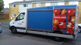 Tesco Delivery Service Van at 430 30 THZ [upl. by Metzger]