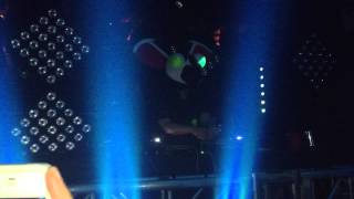 Skrillex wears Deadmau5 head live at show [upl. by Monk]